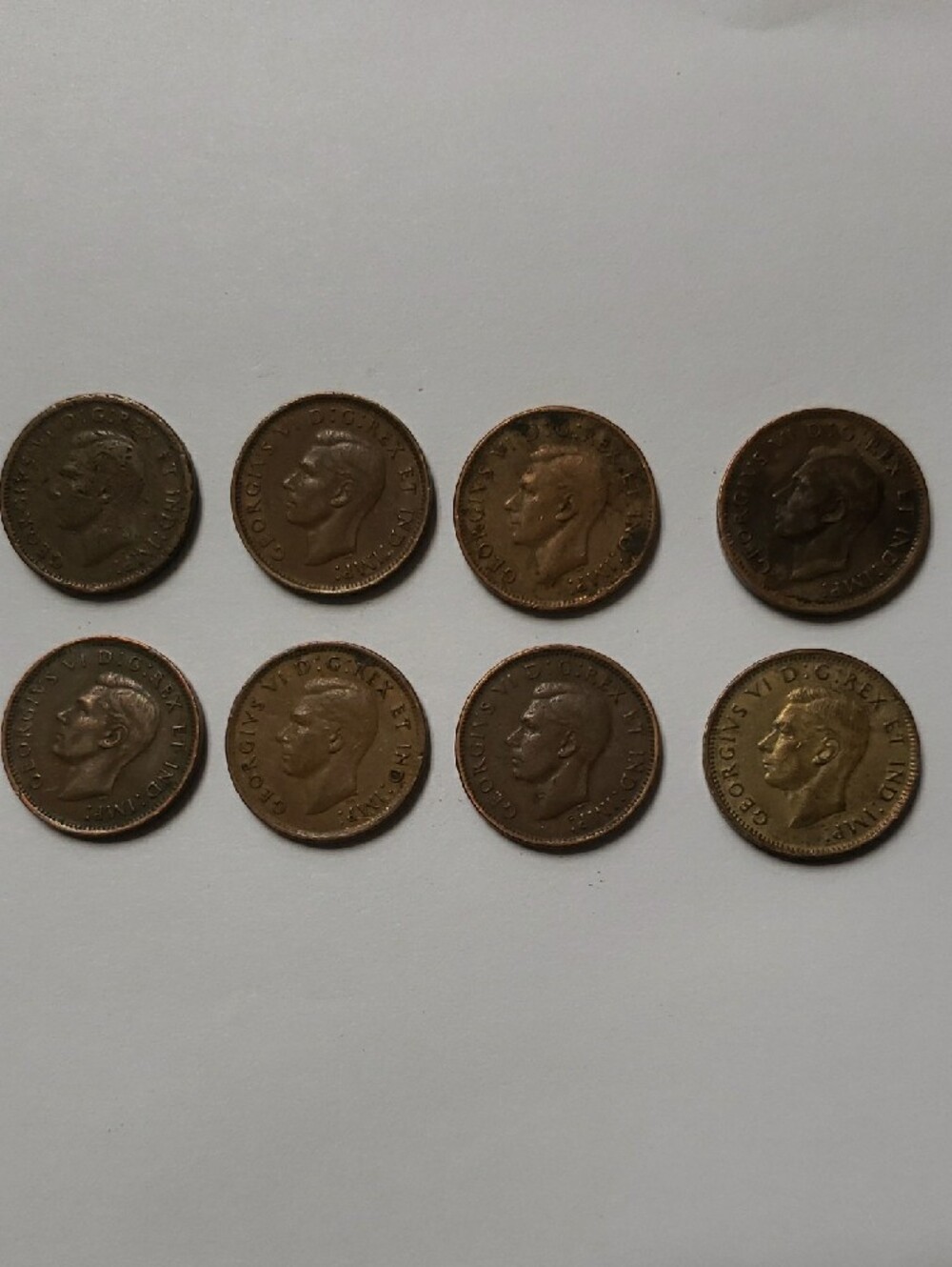 Vintage 1947 Canadian 1 Cent Coins - Brown - Picture 4 of 6
